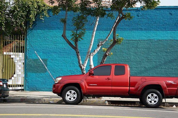 Cesar.Chavez.Blue.Wall.Circle.27