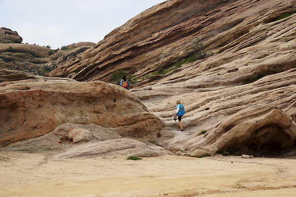 Vazquez.Rocks.08
