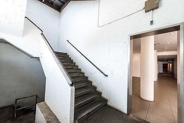Fruitland.Hallways.Stairs.11