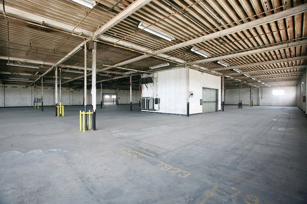 818-4 2nd Floor Warehouse 0175 1 1