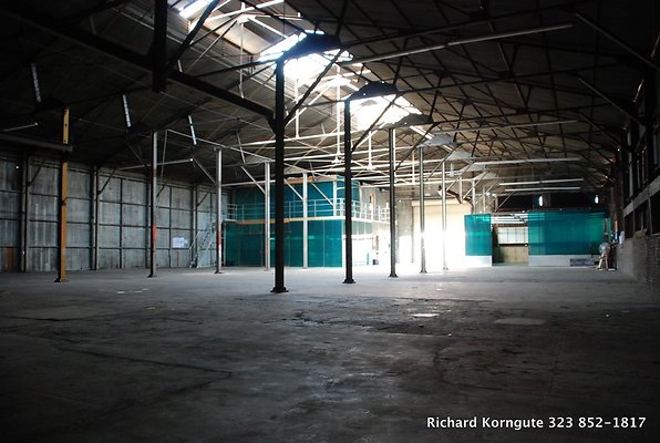 01-fg-warehouse med