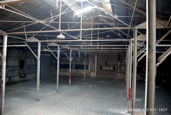 21-fg-warehouse-020 med