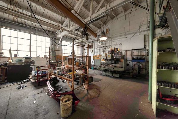 10989 warehouse7