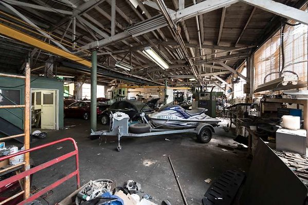 10989 warehouse3