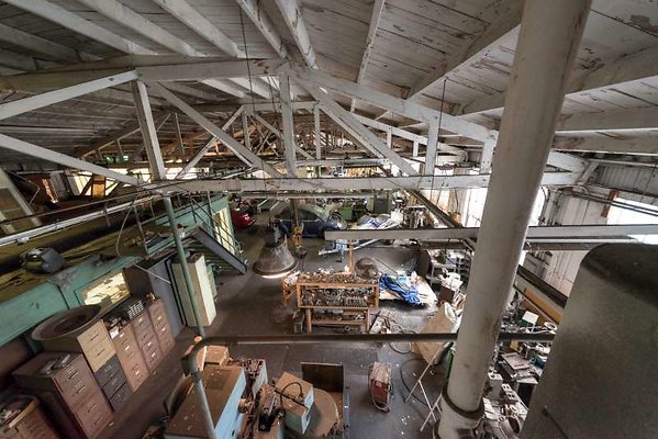 10989 warehouse