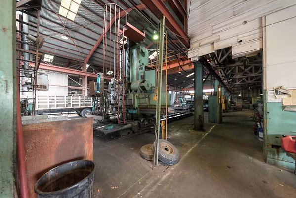 10989 warehouse32
