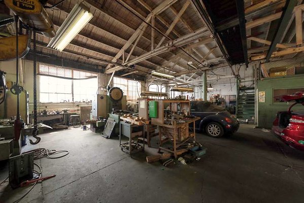 10989 warehouse16