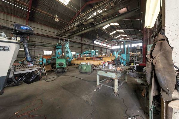 10989 warehouse71