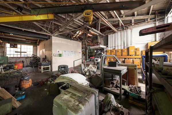 10989 warehouse25
