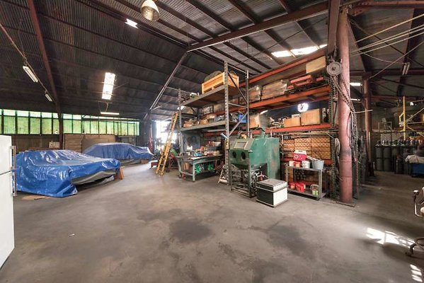 10989 warehouse63