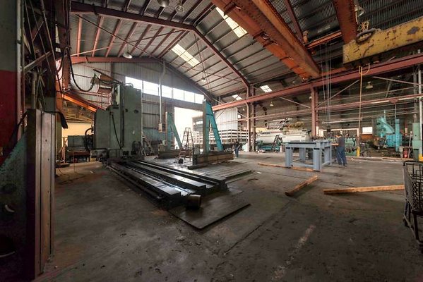 10989 warehouse37