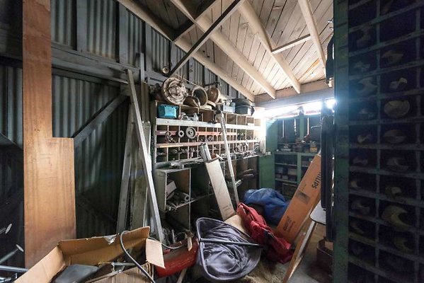 10989 warehouse44