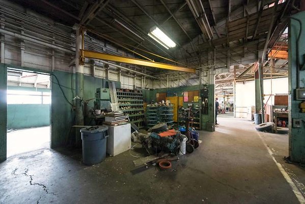 10989 warehouse35