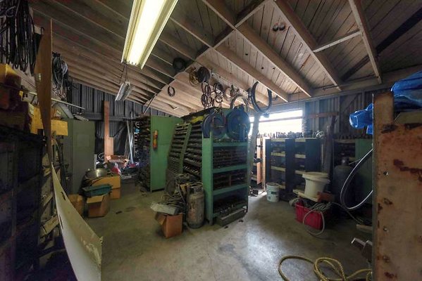 10989 warehouse41