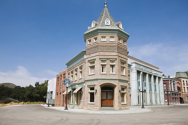 store-front-corner-building