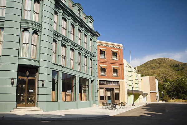 block-view-cafe-apartments