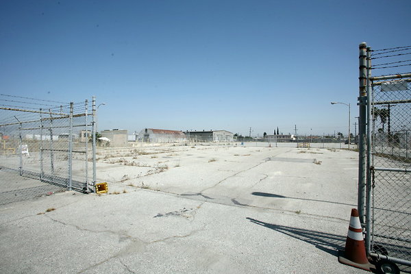 Rear Parking Lot 0034 1