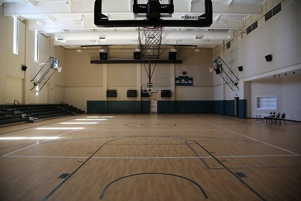 Uni.BB.Court.A096.LA