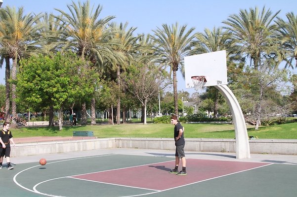 McCambridge.Park.Bur.04 McCambridge.Park.Bur.04