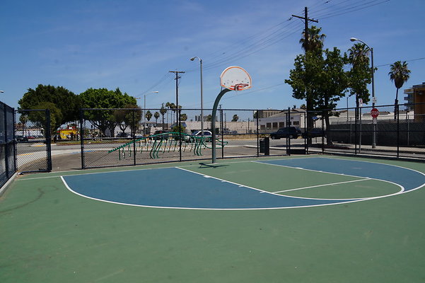 BB.Courts.14th.Pine.LBC32 BB.Courts.14th.Pine.LBC32