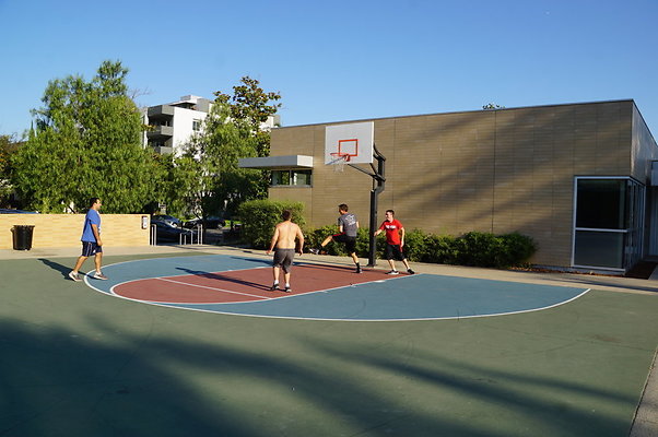 Roxbury.Park.BH.BBall.Ext.28 Roxbury.Park.BH.BBall.Ext.28