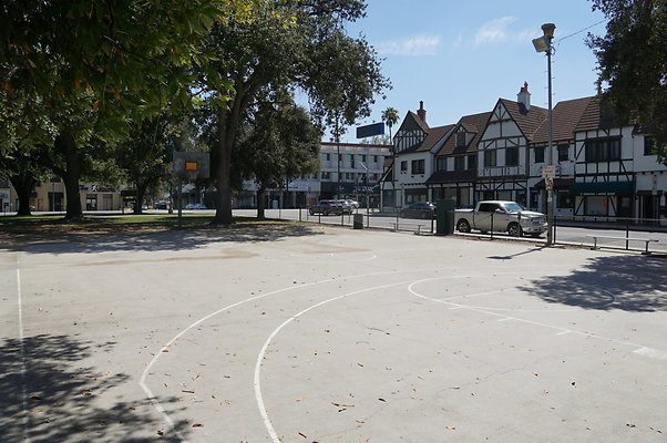 Encino.Park.BB.Court.Ext.15