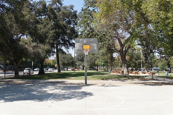 Encino.Park.BB.Court.Ext.38