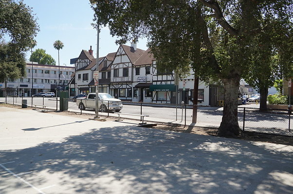 Encino.Park.BB.Court.Ext.19