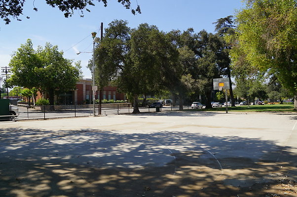 Encino.Park.BB.Court.Ext.09