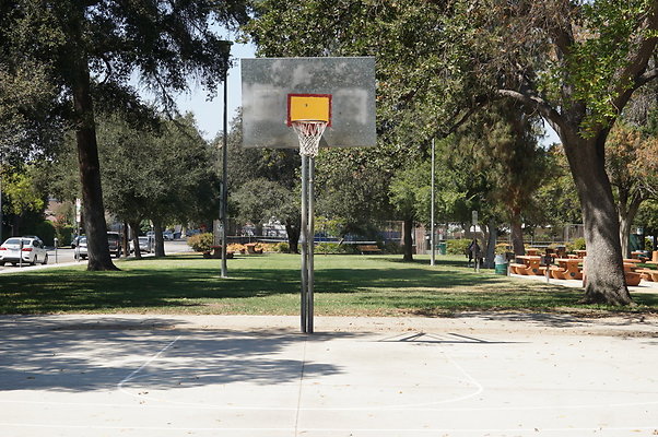 Encino.Park.BB.Court.Ext.36