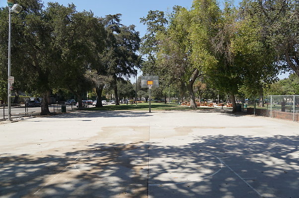 Encino.Park.BB.Court.Ext.06