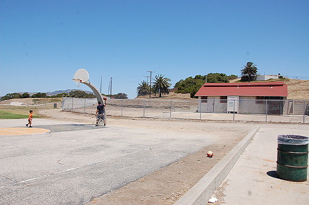 Friendship.BB.Courts.09 Friendship.BB.Courts.09