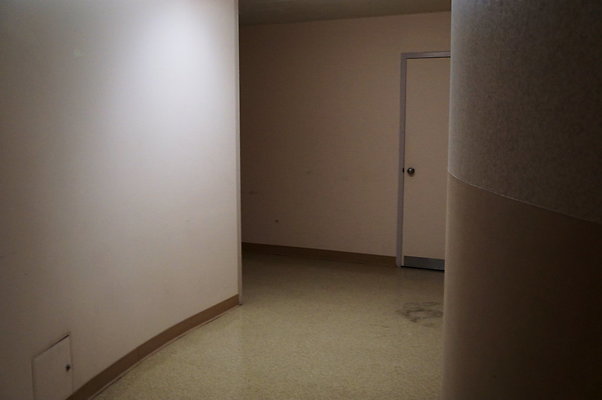 Valley.Pres.RTR.Closed.6th.Flr.32 Valley.Pres.RTR.Closed.6th.Flr.32