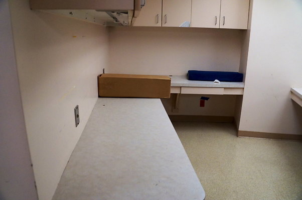 Valley.Pres.RTR.Closed.6th.Flr.27 Valley.Pres.RTR.Closed.6th.Flr.27