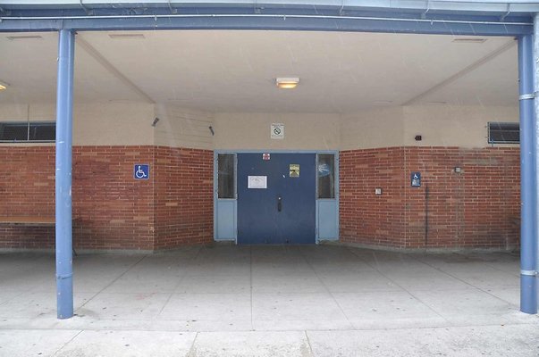 Reseda.HS.44