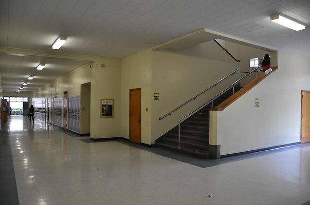 Reseda.HS.35