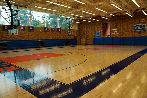 Uni.HS.New.Gym.39