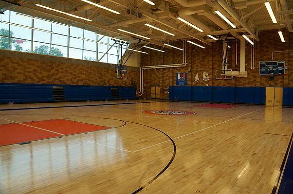 Uni.HS.New.Gym.23