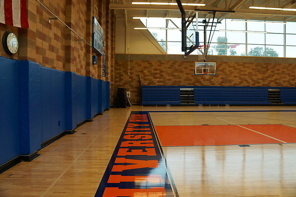 Uni.HS.New.Gym.22