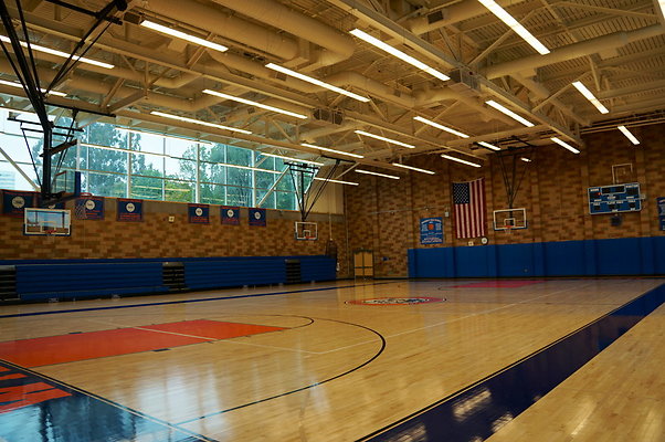 Uni.HS.New.Gym.40