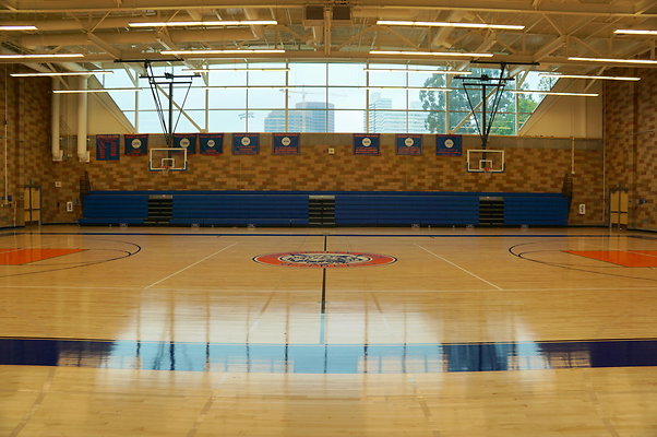 Uni.HS.New.Gym.37