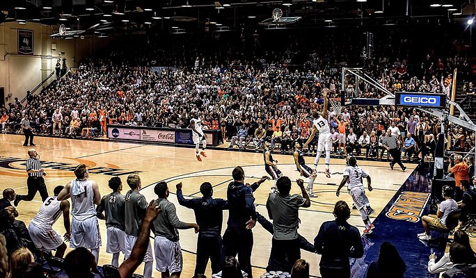 Firestone.Field.House.Pepperdine.06