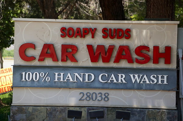Soapy Suds car Wash.Valencia