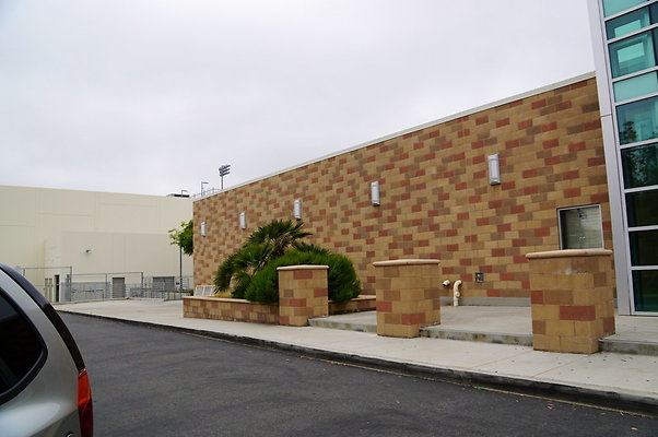 Uni.HS.New.Gym.Exts.01 Uni.HS.New.Gym.Exts.01