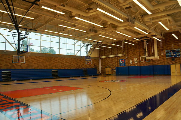 Uni.HS.New.Gym.19 Uni.HS.New.Gym.19