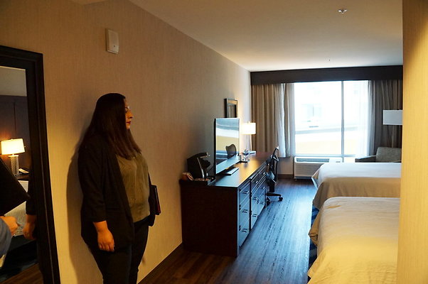 Hilton.Room.319.05