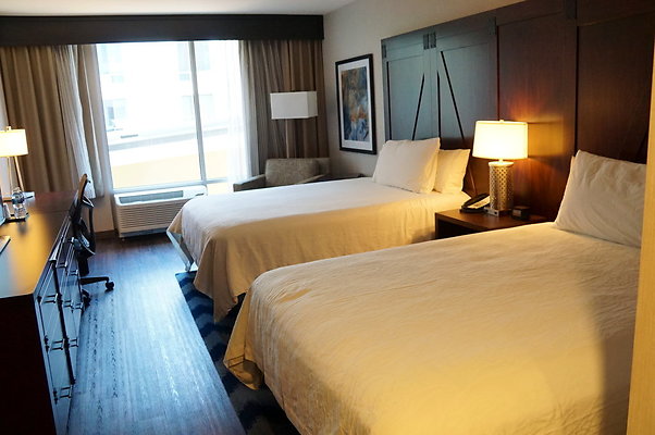 Hilton.Room.319.37a