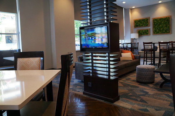 Hilton.Lobby.Bar.51