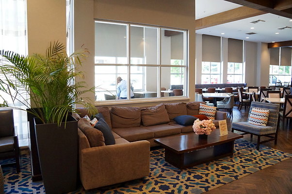 Hilton.Lobby.Bar.07