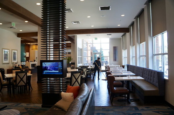 Hilton.Lobby.Bar.49